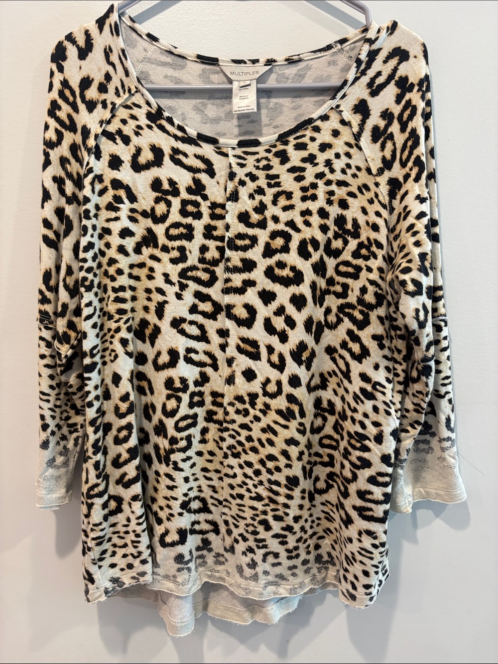 Multiples Leopard Print Long Sleeve Scoop Neck Top - ptp 21 length 28